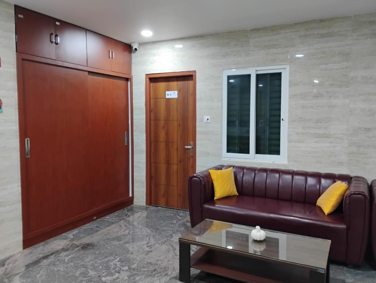 The Paradise Guest Inn Неллуру Экстерьер фото